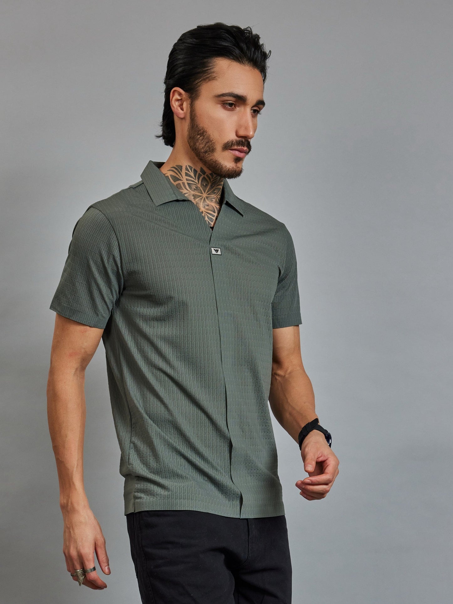 OTFIT T-Shirt Men’s Sage Green Resort Polo T-Shirt - Popcorn Knit & Net Panel, Lightweight & Breathable