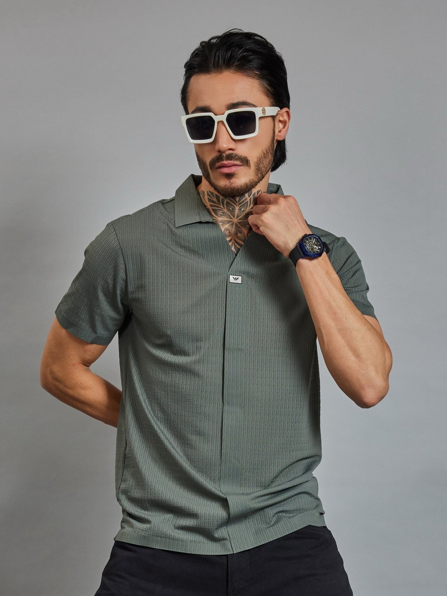 OTFIT T-Shirt Men’s Sage Green Resort Polo T-Shirt - Popcorn Knit & Net Panel, Lightweight & Breathable