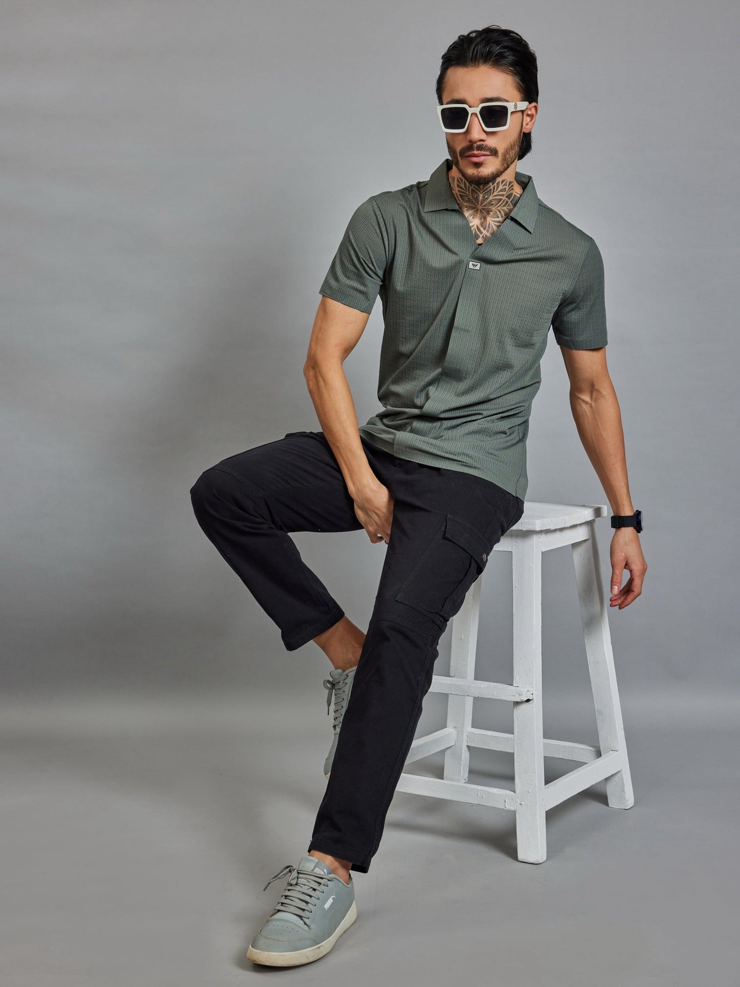 OTFIT T-Shirt Men’s Sage Green Resort Polo T-Shirt - Popcorn Knit & Net Panel, Lightweight & Breathable