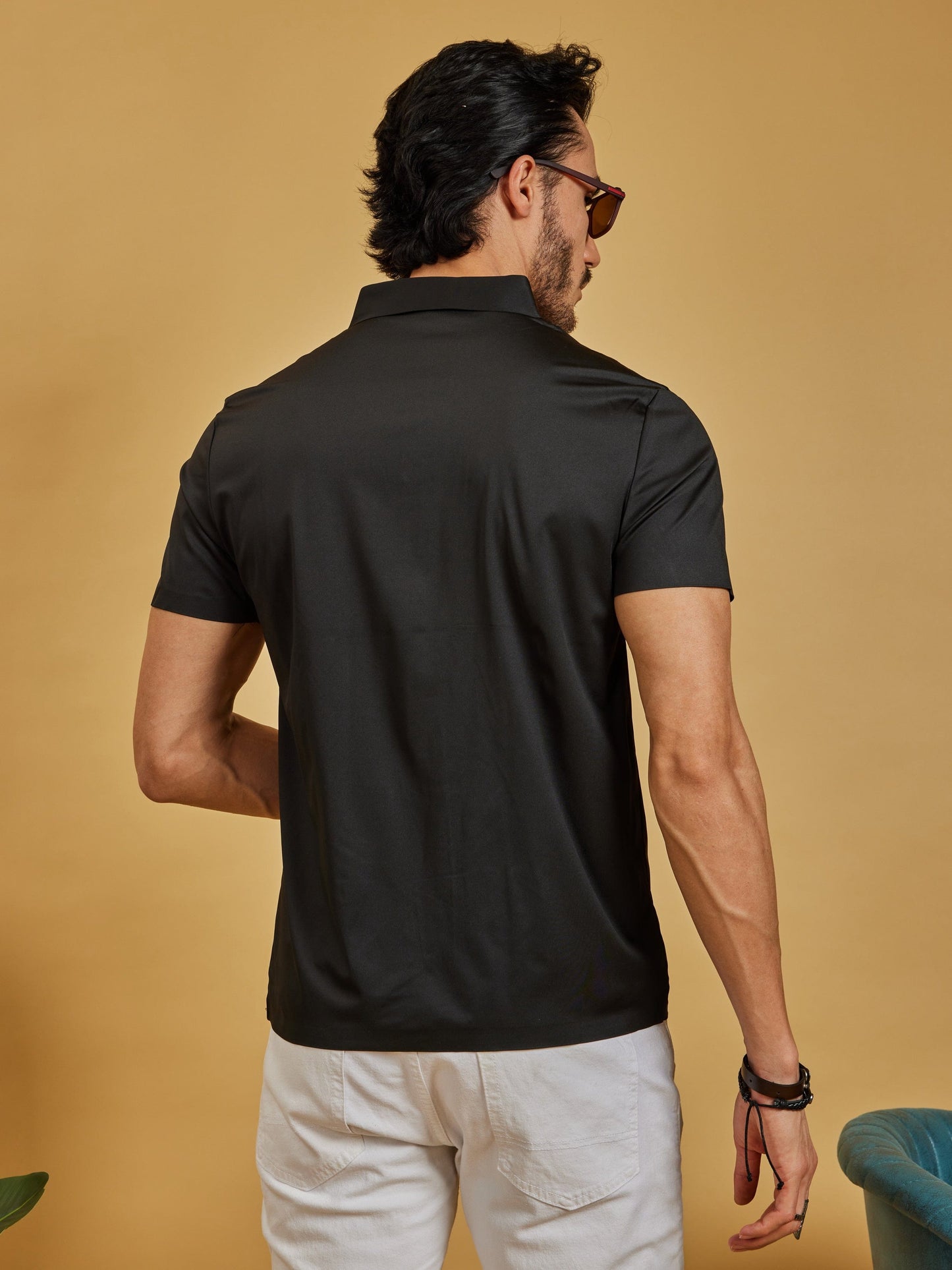 OTFIT T-Shirt Men’s Stitchless Polo T-Shirt – Jet Black Premium Nylon, No Pocket, 3-Button Placket