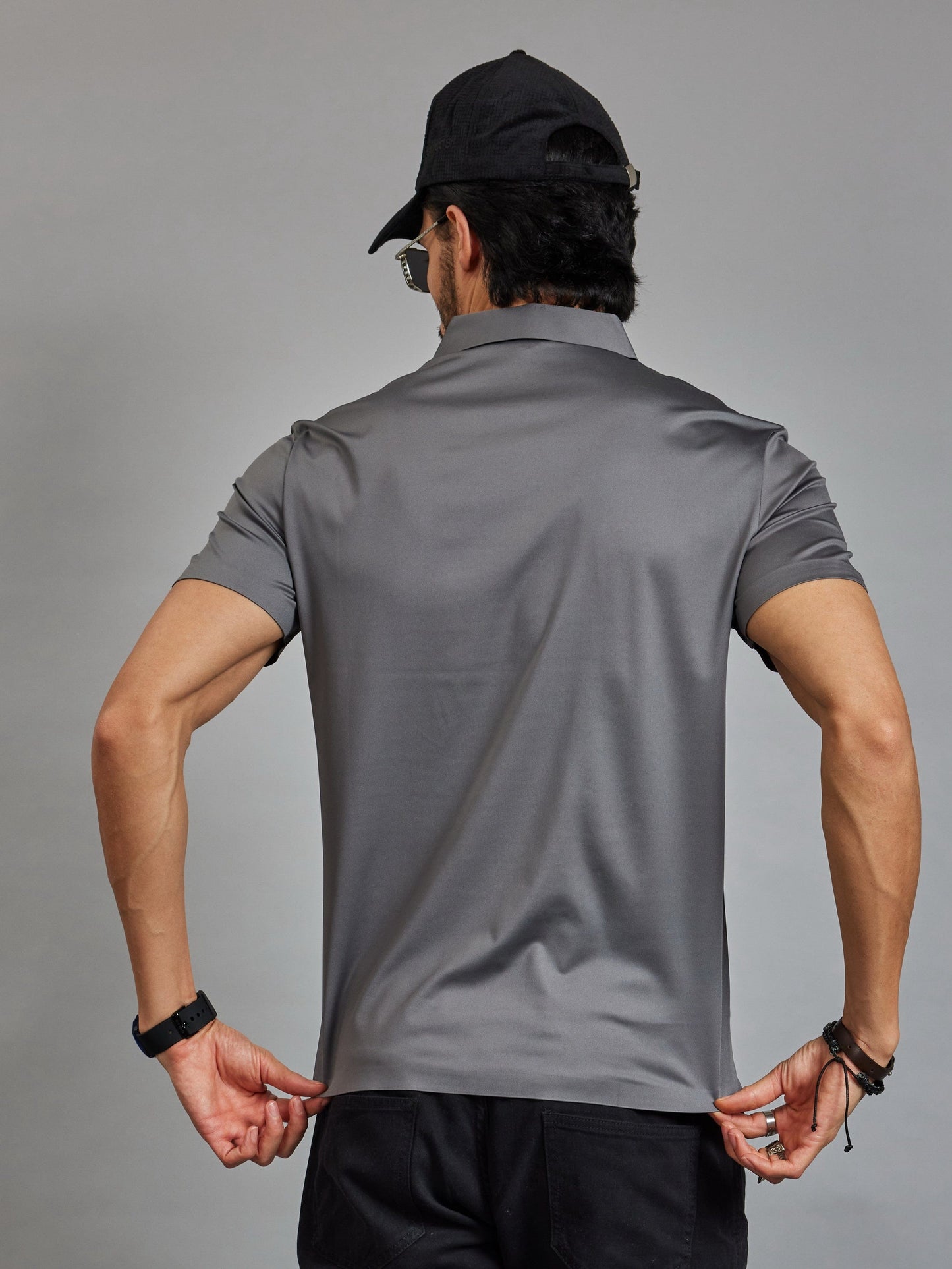 OTFIT T-Shirt Men’s Stitchless Polo T-Shirt – Urban Grey Premium Nylon, No Pocket, 3-Button Placket