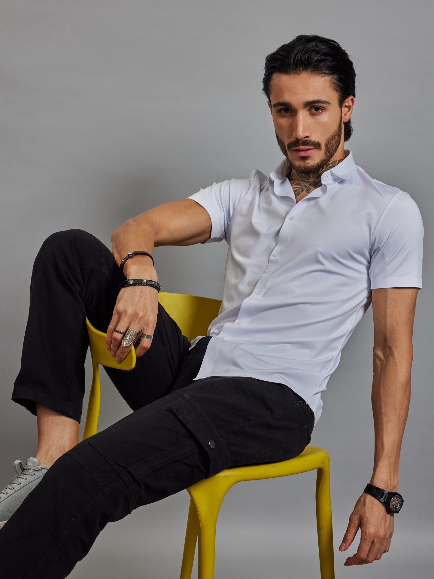 Men’s Slim Fit White Short Sleeve Button-Up Shirt
