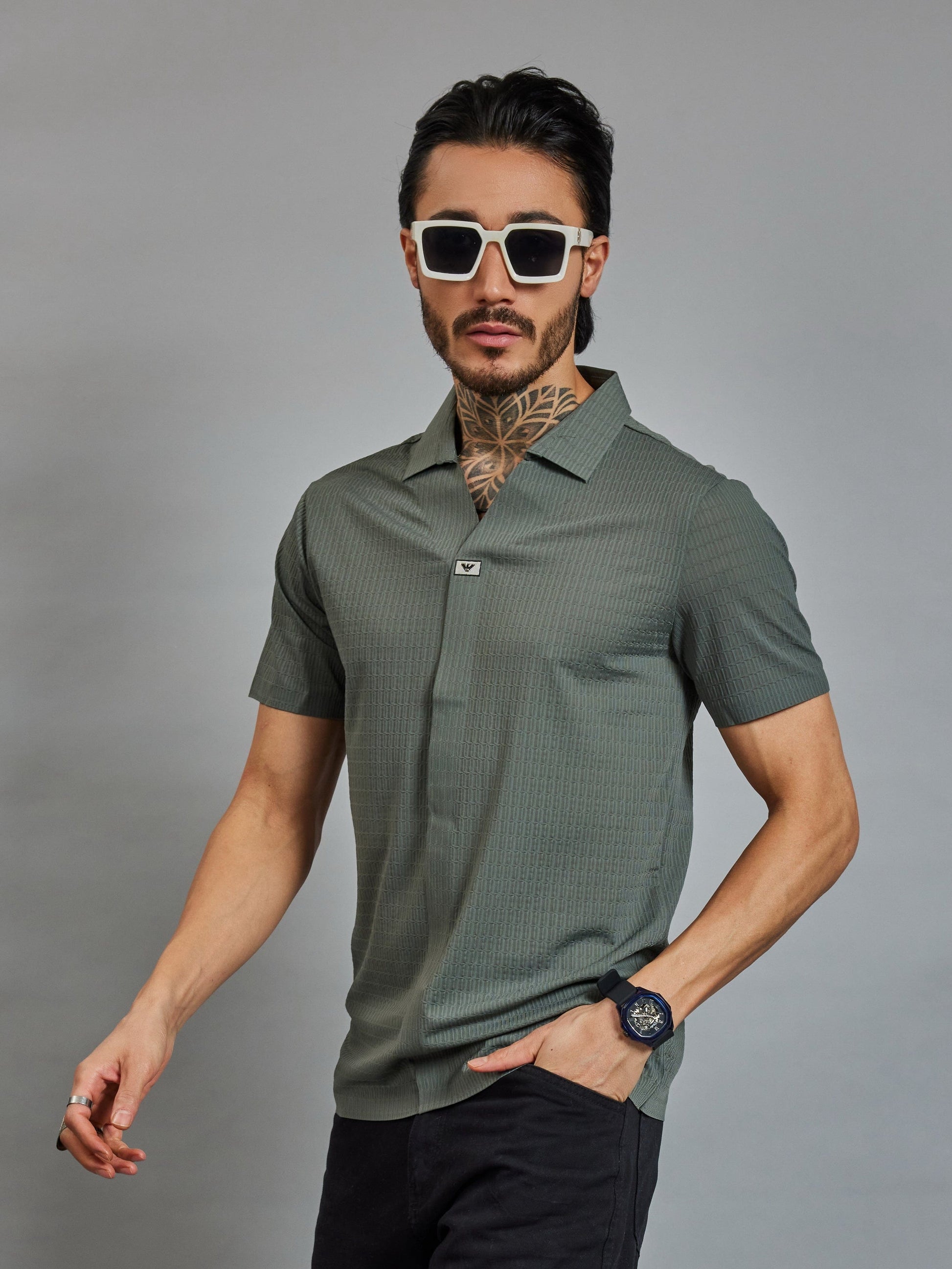 OTFIT T-Shirt Men’s Sage Green Resort Polo T-Shirt - Popcorn Knit & Net Panel, Lightweight & Breathable