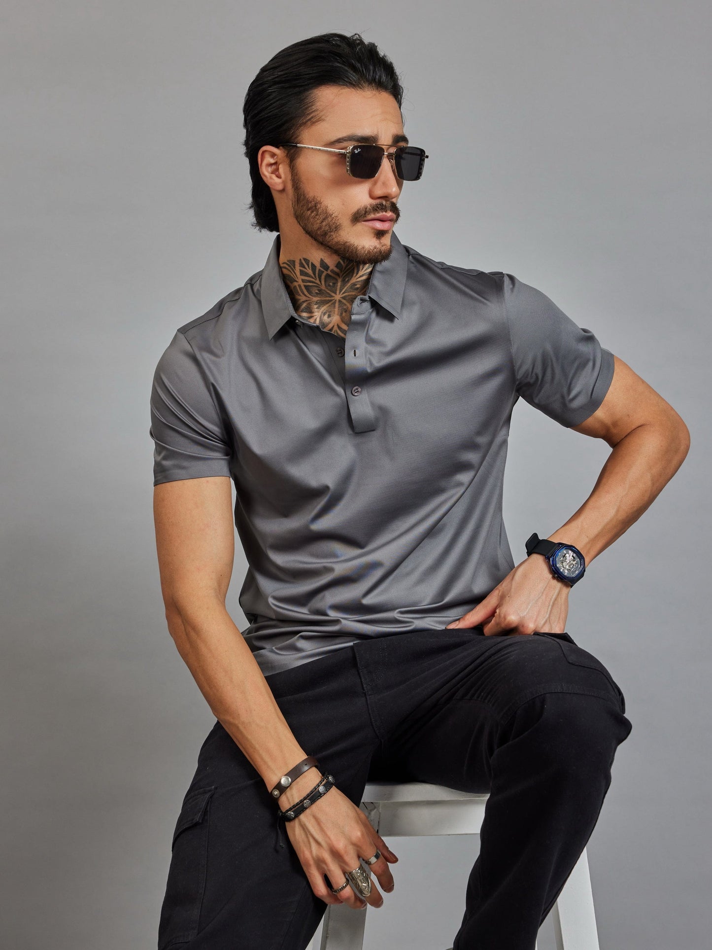 OTFIT T-Shirt Men’s Stitchless Polo T-Shirt – Urban Grey Premium Nylon, No Pocket, 3-Button Placket